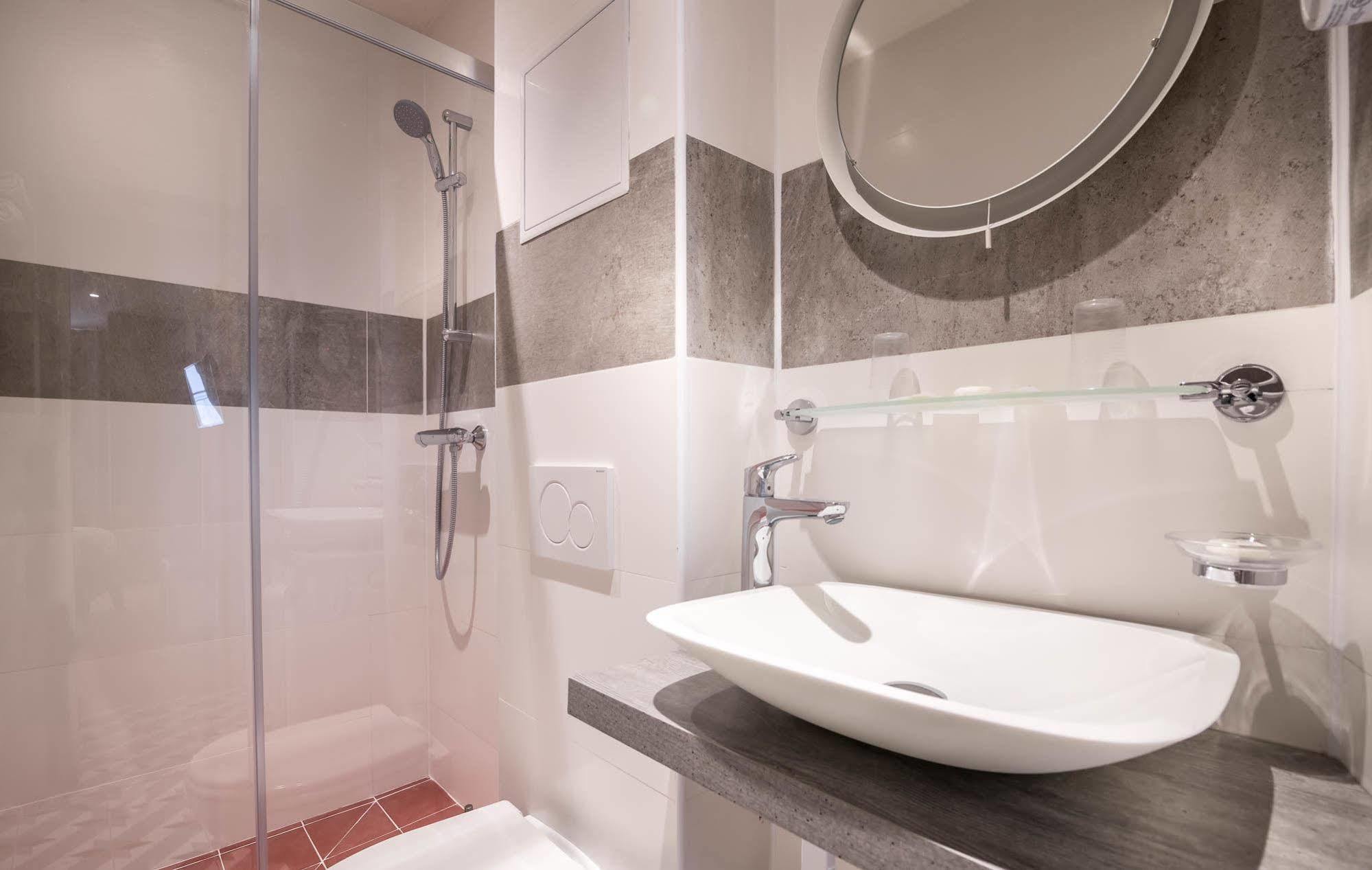 Hotel Jenner Παρίσι Εξωτερικό φωτογραφία